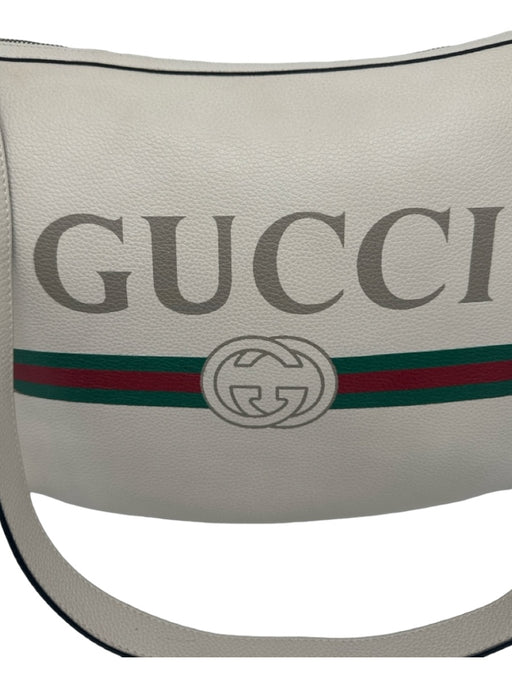 Gucci White, Red & Green Pebbled Leather Crossbody Strap Half Moon Logo Hobo Bag White, Red & Green / Large