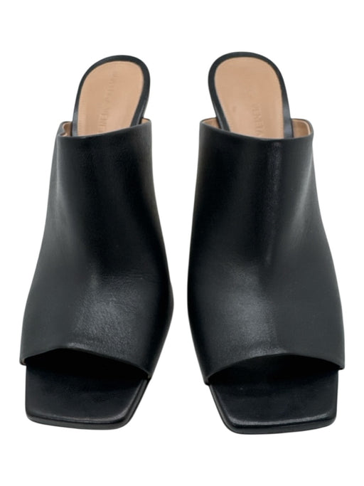 Bottega Veneta Shoe Size 40 Black & Gold Leather Peep Toe Square Toe Mule Pumps Black & Gold / 40