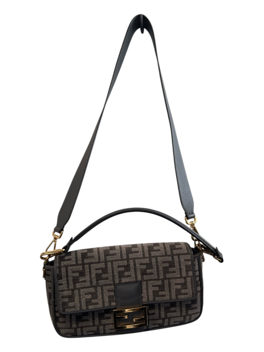 Fendi Gray & Gold Tapestry & Leather Shoulder & Crossbody Logo Snap Closure Bag Gray & Gold / Medium