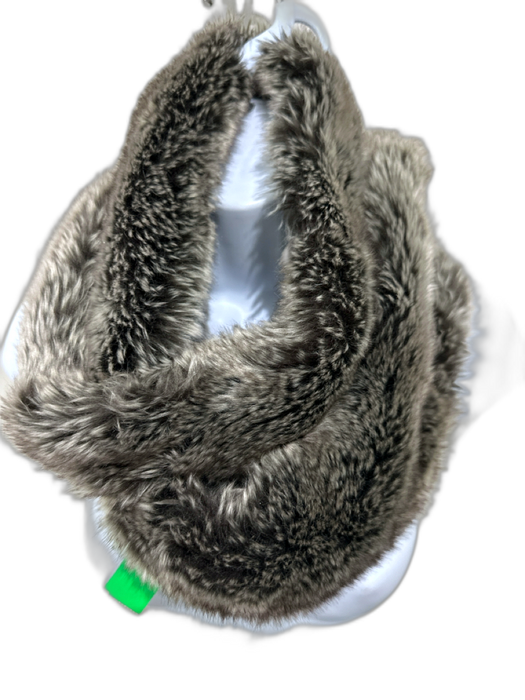 Restoration Hardware Gray & Black Acrylic Faux Fur Wrap scarf Gray & Black