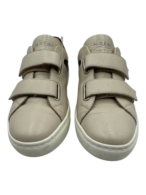 M. Gemi Shoe Size 41 Beige & Navy Leather Velcro Strap Color Block Low Top Shoes Beige & Navy / 41