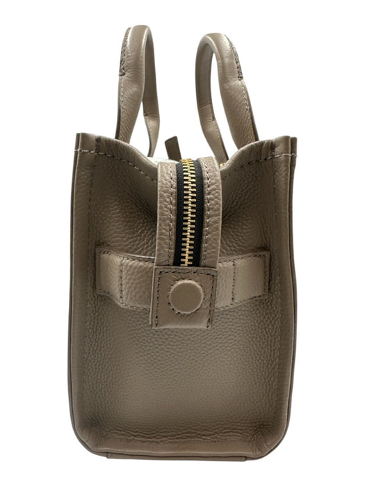 Marc Jacobs Grey Pebbled Leather Crossbody & Hand Bag Zip Close Square Bag Grey / S/M