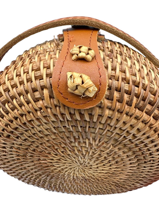 Brown & White Wicker Circle Tassel Crossbody Bag Brown & White / S