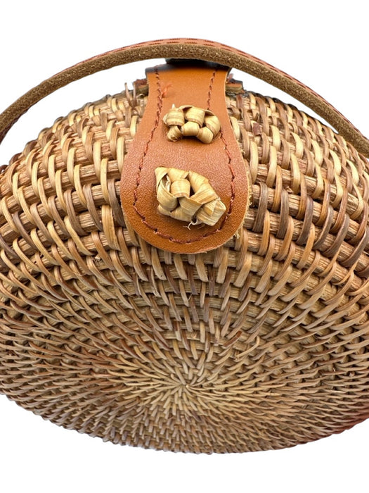 Brown & White Wicker Circle Tassel Crossbody Bag Brown & White / S