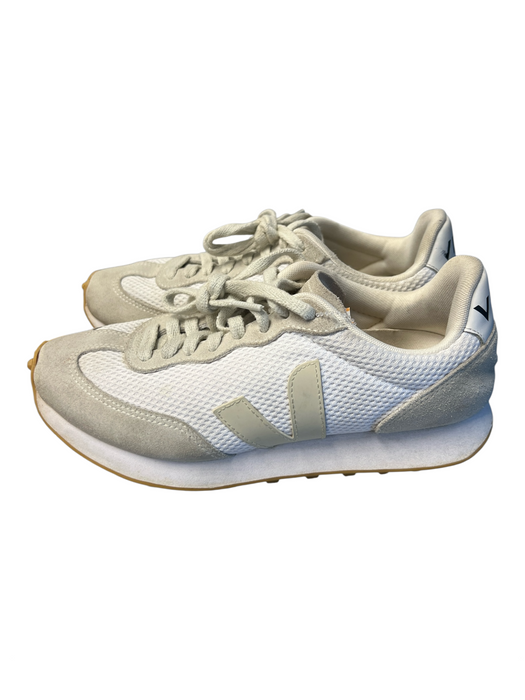 Veja Shoe Size 7 White & Gray Suede & Fabric Low Top Lace Up Almond Toe Shoes White & Gray / 7