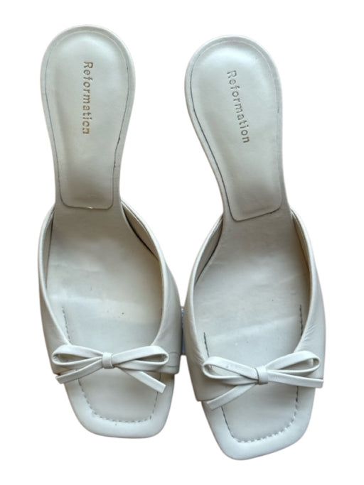Reformation Shoe Size 8 Light Khaki Vegan Leather Bow detail Kitten Heels Light Khaki / 8