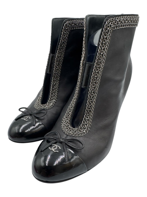 Chanel Shoe Size 41 Black Lambskin Leather Patent Toe Cap Chain Detail Booties Black / 41