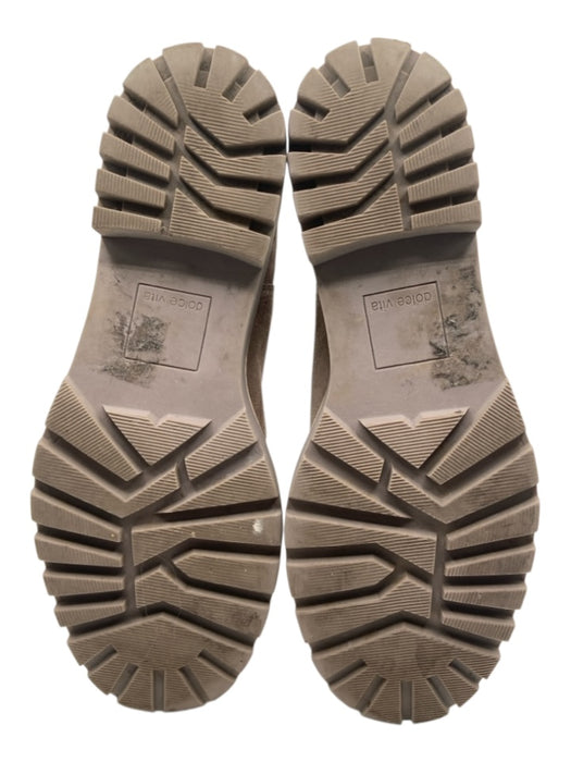 Dolce Vita Shoe Size 9 Taupe Suede Upper Lug sole Ankle Chelsea Boots Taupe / 9