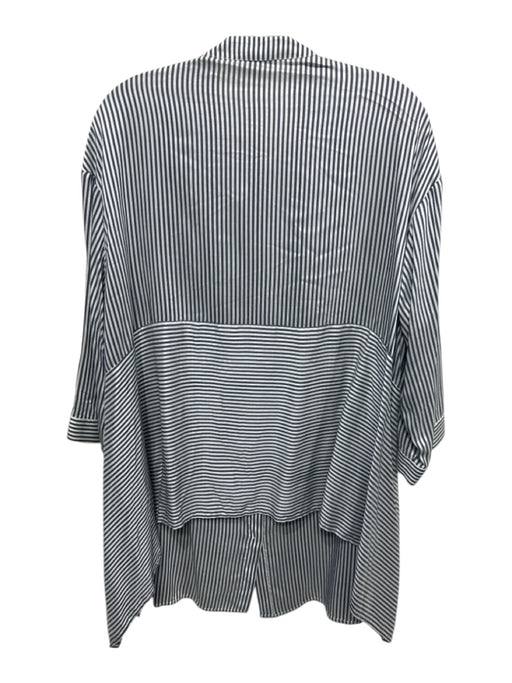 Peserico Size 46 / L White & Gray Viscose & Silk Striped 3/4 Sleeve Tunic Top White & Gray / 46 / L