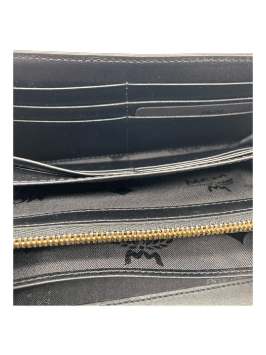 MCM Black Patent Leather Clutch Monogram Flap Evening Bag Bag Black / Small