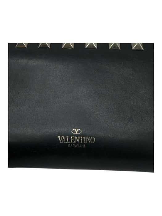 Valentino Garavani Black & Gold Leather Zip Close Rock Studs Continental Wallets Black & Gold