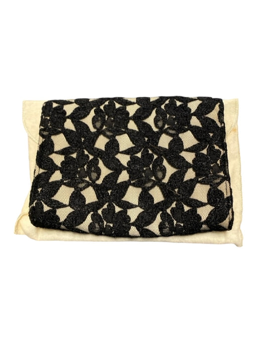 Neiman Marcus Black & Cream Mesh applique Flowers Flap Clutch Bag Black & Cream / Small