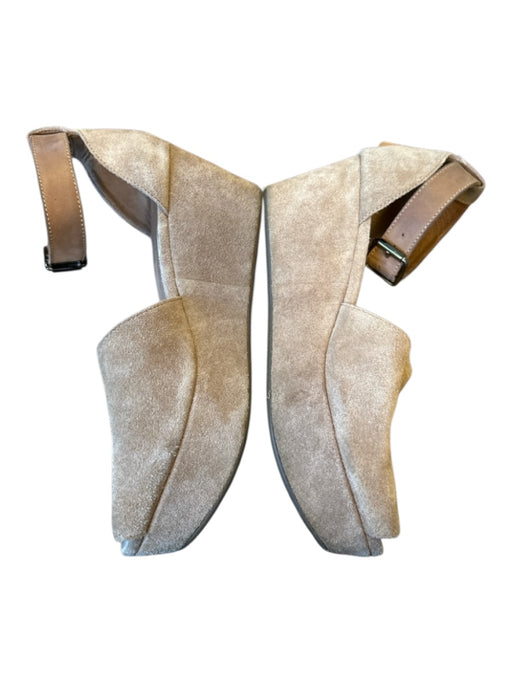 Chocolat Blu Shoe Size 9.5 light brown Suede Platform Ankle Strap Sandals light brown / 9.5