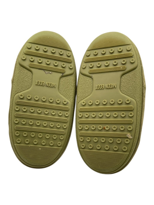 Moon Boot Shoe Size 7.5 Hunter Green Suede round toe Quilted Sling back Flats Hunter Green / 7.5