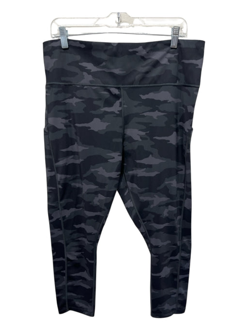 Athleta Size 2X Black, Gray, Green Nylon Blend Camo Athletic Leggings Black, Gray, Green / 2X
