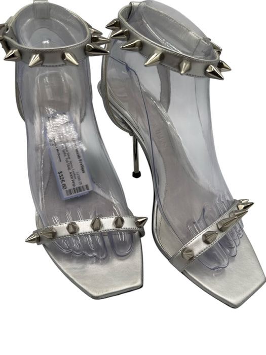 Alexander McQueen Shoe Size 38.5 Silver Leather Square Toe Spike Sandals Silver / 38.5