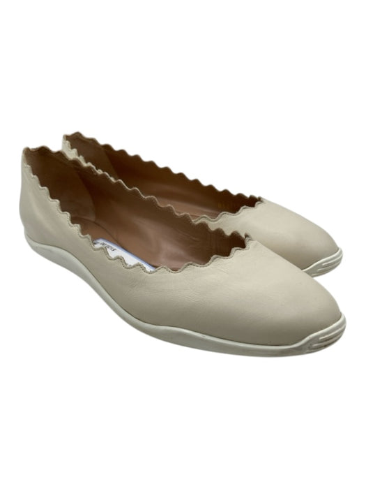 Chloe Shoe Size 40 Beige & White Leather Upper Rubber Sole scallop trim Flats Beige & White / 40