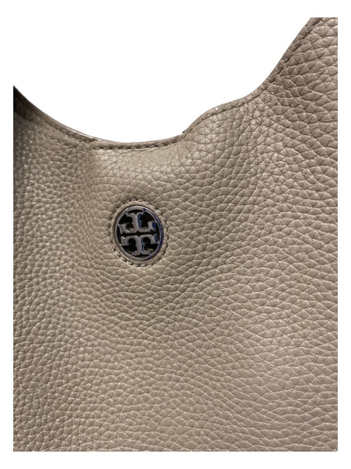 Tory Burch Elephant Grey Leather Pebbled 1 strap Logo Silver hardware Bag Elephant Grey / Medium