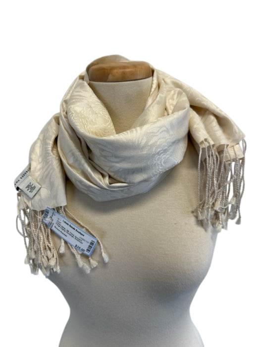 Banana Republic Cream White Silk Floral Jacquard Fringe Edging Rectangle scarf Cream White