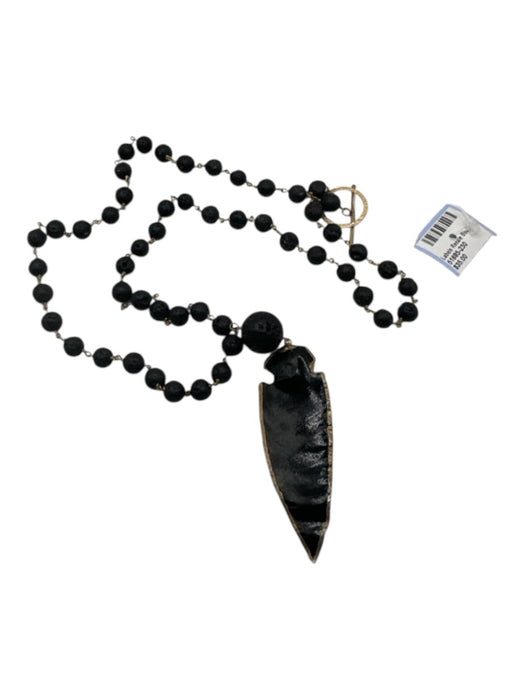Black & Gold Lava Rock Arrow Necklace Black & Gold