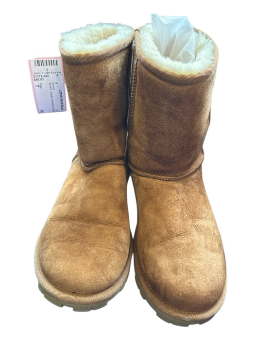 Ugg Shoe Size 7 Brown Suede Shearling Lined Boots Brown / 7