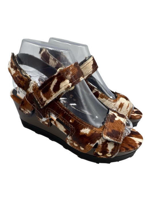 Stuart Weitzman Shoe Size 6 Brown & White Pony Hair Cow Print Platform Sandals Brown & White / 6