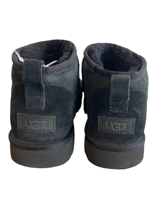 Ugg Shoe Size 11 Black Suede Ankle Bootie Fleece Lined Round Toe Shoes Black / 11