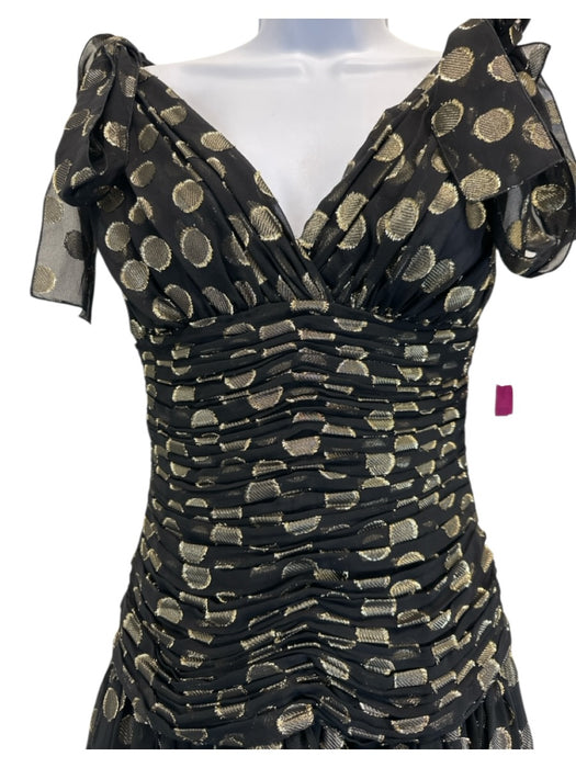 Dolce & Gabbana Size 36 Black & Gold Silk Blend Metallic Thread Sleeveless Dress Black & Gold / 36