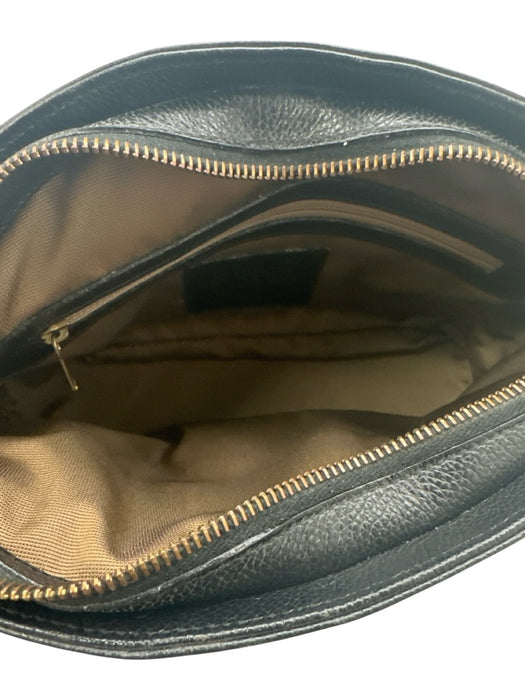 Coach Black Leather Brass Hardware Pebbled Crossbody Strap Zip Closure Bag Black