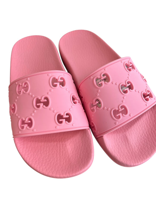 Gucci Shoe Size 36 Bubblegum Pink Rubber Flat Slide Cut Out Logo Shoes Bubblegum Pink / 36