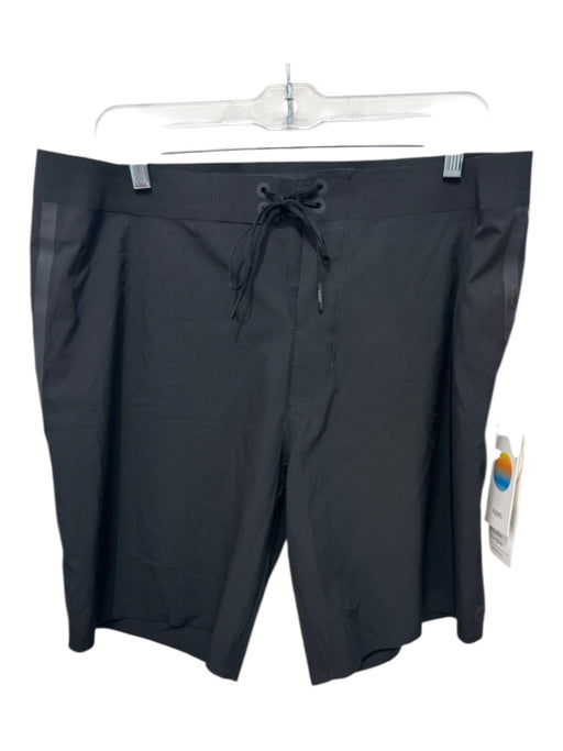 Vuori NWT Size 34 Black Synthetic Solid Athletic Men's Shorts Black / 34