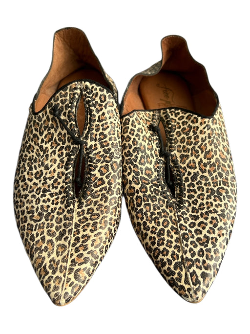 Free People Shoe Size 39 Cream & Brown Leather Leopard Pointed Toe Mule Shoes Cream & Brown / 39