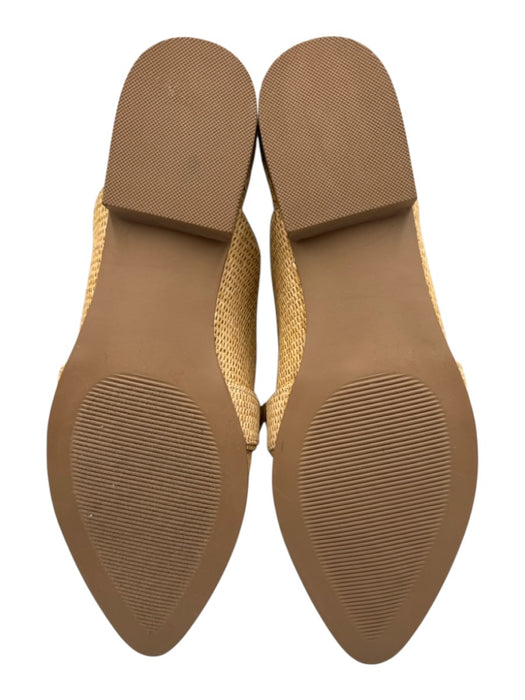 Dolce Vita Shoe Size 9 Beige Synthetic Pointed Toe Mule Flats Beige / 9
