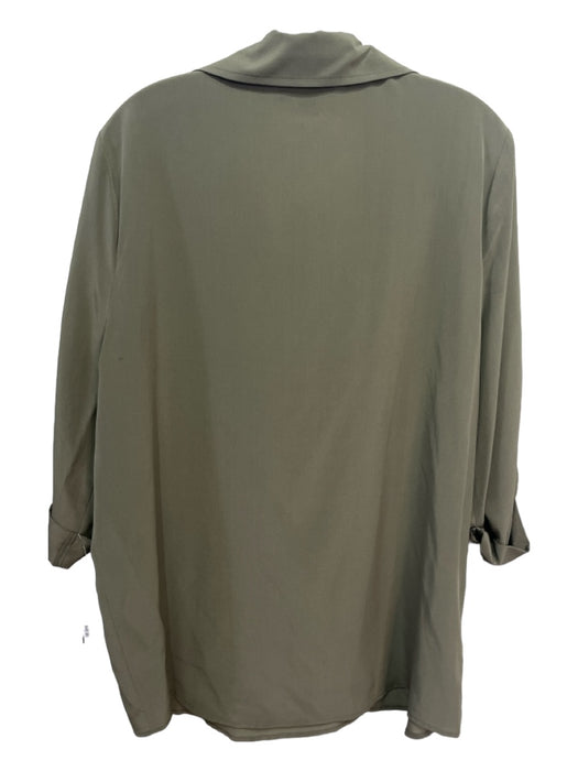 Acrobat Size L Forest Green Silk Collared V Neck 3/4 Sleeve Breast Pockets Top Forest Green / L