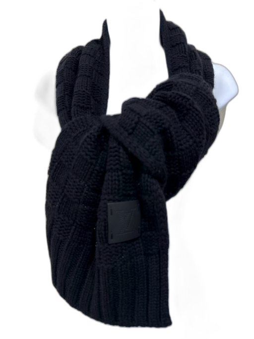 Louis Vuitton Black Cashmere Checkered Knit scarf Black