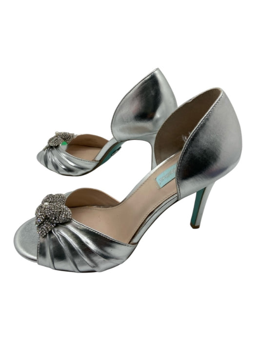 Betsey Johnson Shoe Size 8.5 Silver Leather Metallic Embellished Pleated Sandals Silver / 8.5