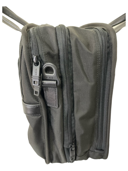 Tumi Black Nylon & Leather Sectioned Crossbody Strap Luggage Bag Black / M