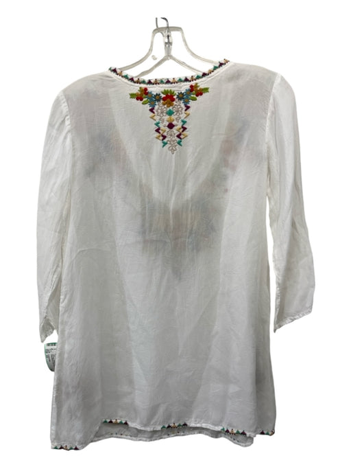 Johnny Was Size XS White & Multi Rayon Floral Embroidered Wide Neck Top White & Multi / XS