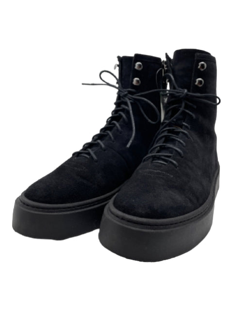 Aquatalia Shoe Size 40 Black Suede Rubber Sole lace up Round Toe Booties Black / 40