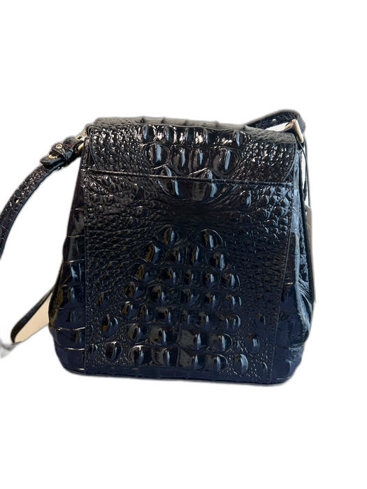 Brahmin Black Leather Upper envelope flap Reptile Print Gold Hardware Bag Black / Medium