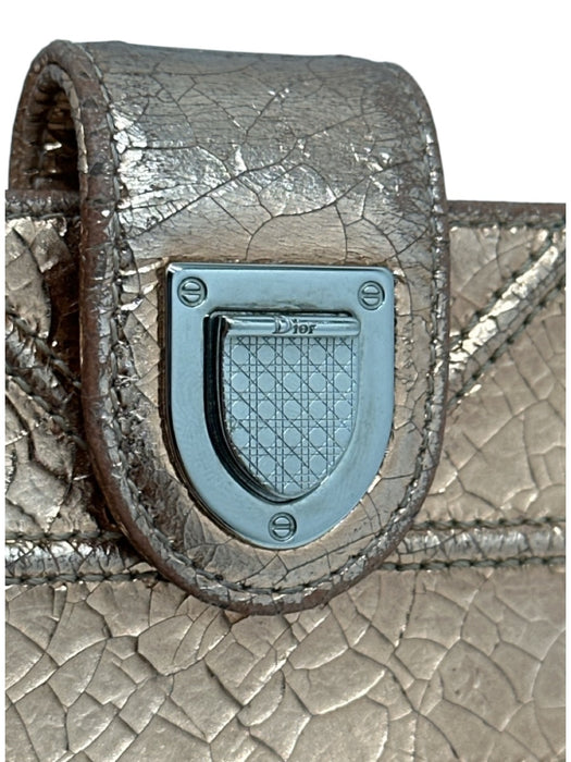 Christian Dior Rose Gold Leather Metallic Textured Snap Closure Wallets Rose Gold