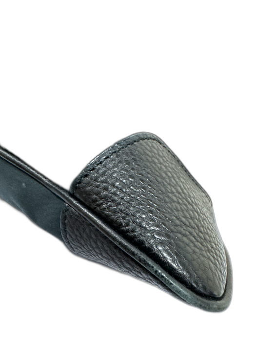 Burberry Black Canvas Leather trim Logo Zipper Closure Hand Bag Black