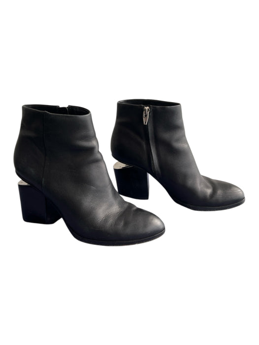 Alexander Wang Shoe Size 38.5 Black Leather Pointed Toe Side Zip Booties Black / 38.5