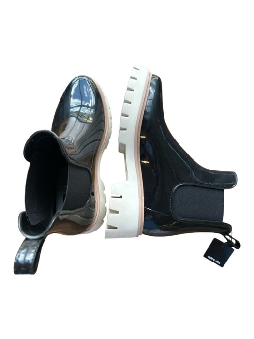 Dolce Vita Shoe Size 7 Black & Cream Rubber Platform stretch sides Booties Black & Cream / 7