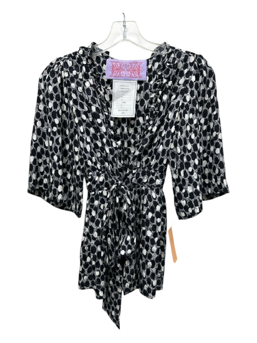 Juleh Size 2 Black & White Silk 1/2 Sleeve Circles & Abstract Ruffle Detail Top Black & White / 2