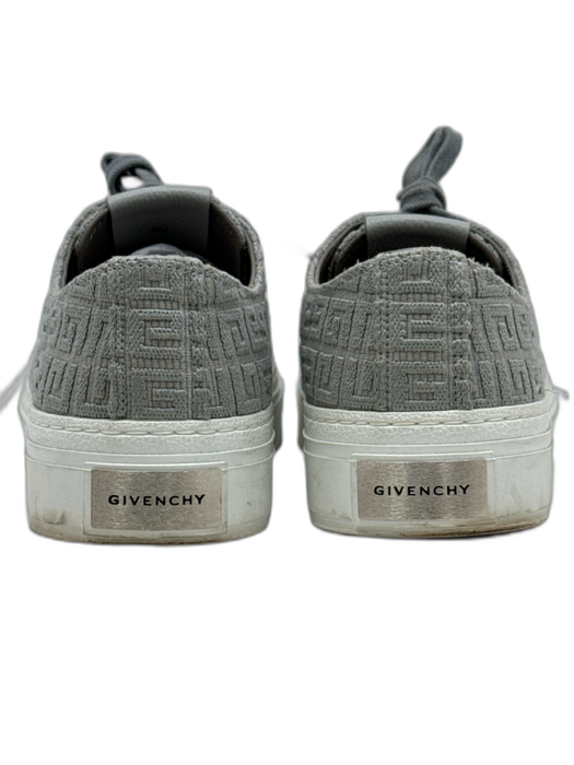 Givenchy Shoe Size 40 AS IS Gray & White Synthetic Low Top Men's Shoes Gray & White / 40