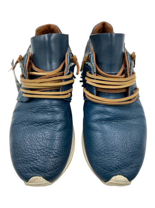 Esse Ut Esse Blue & White Leather Fringe Sneakers Blue & White