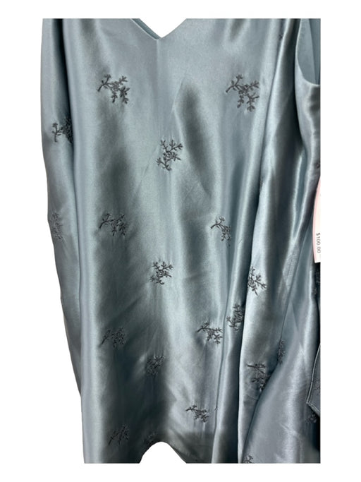 Cinq a Sept Size L Dusty Blue Silk Floral Embroidered Detail V Neck Hi Lo Top Dusty Blue / L