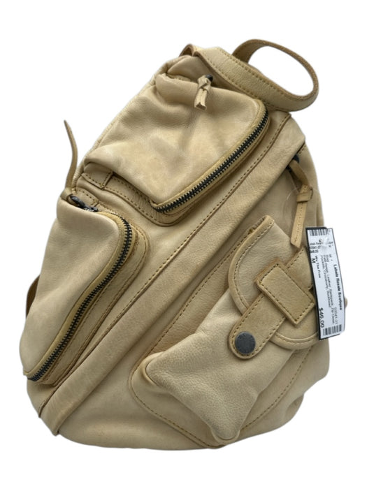 We The Free Pale Beige Leather Backpack Zip Close Pockets Crossbody Bag Pale Beige / M