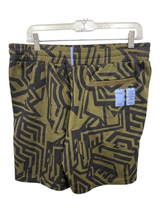 MCQ NWT Size L Green & Black Cotton All Over Print Men's Shorts L